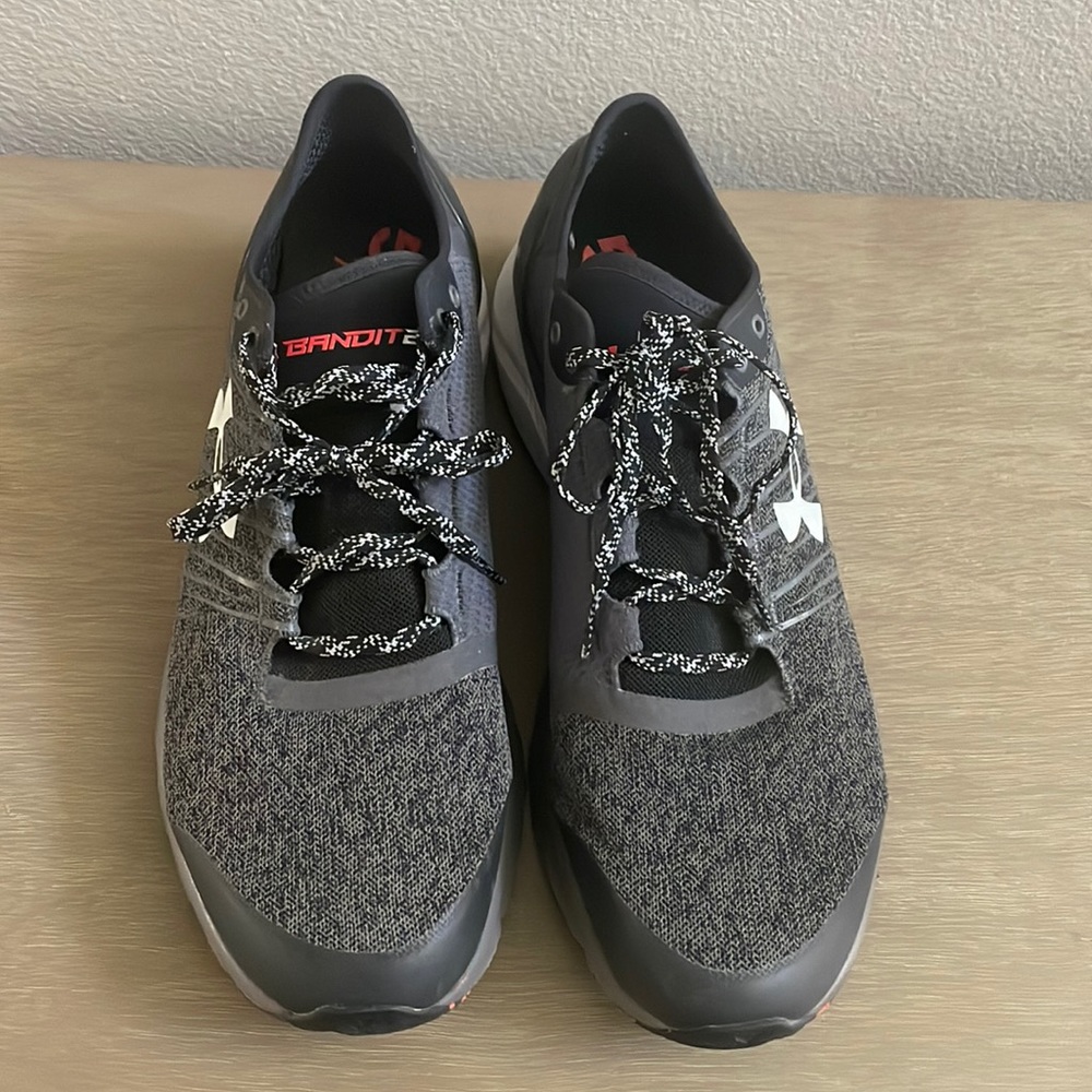 Under Armor Mens shoes